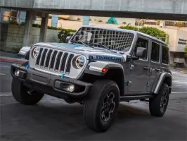 Jeep Wrangler Rubicon 4xe Slide